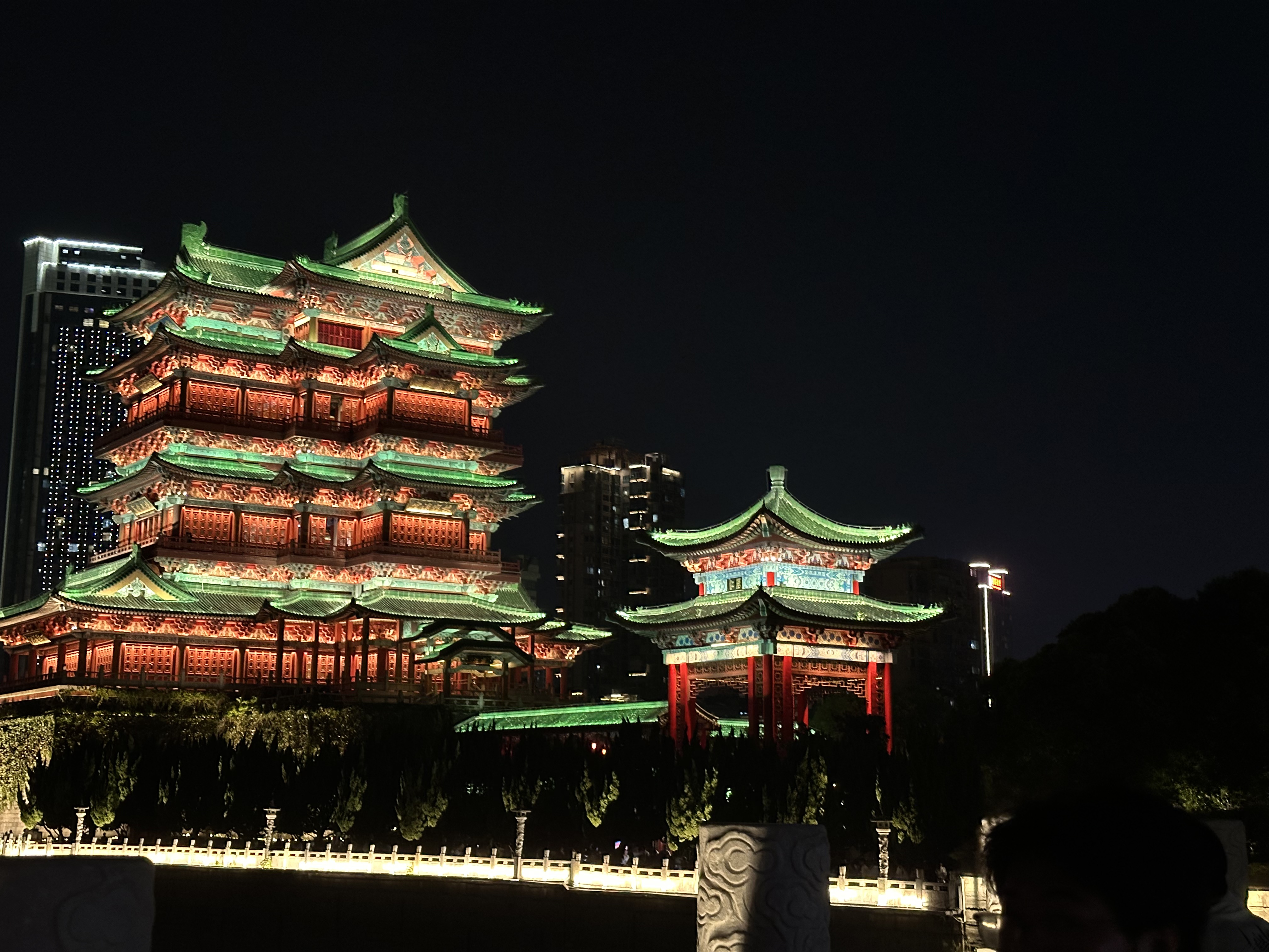 记 · 《旅行 ·  南昌》